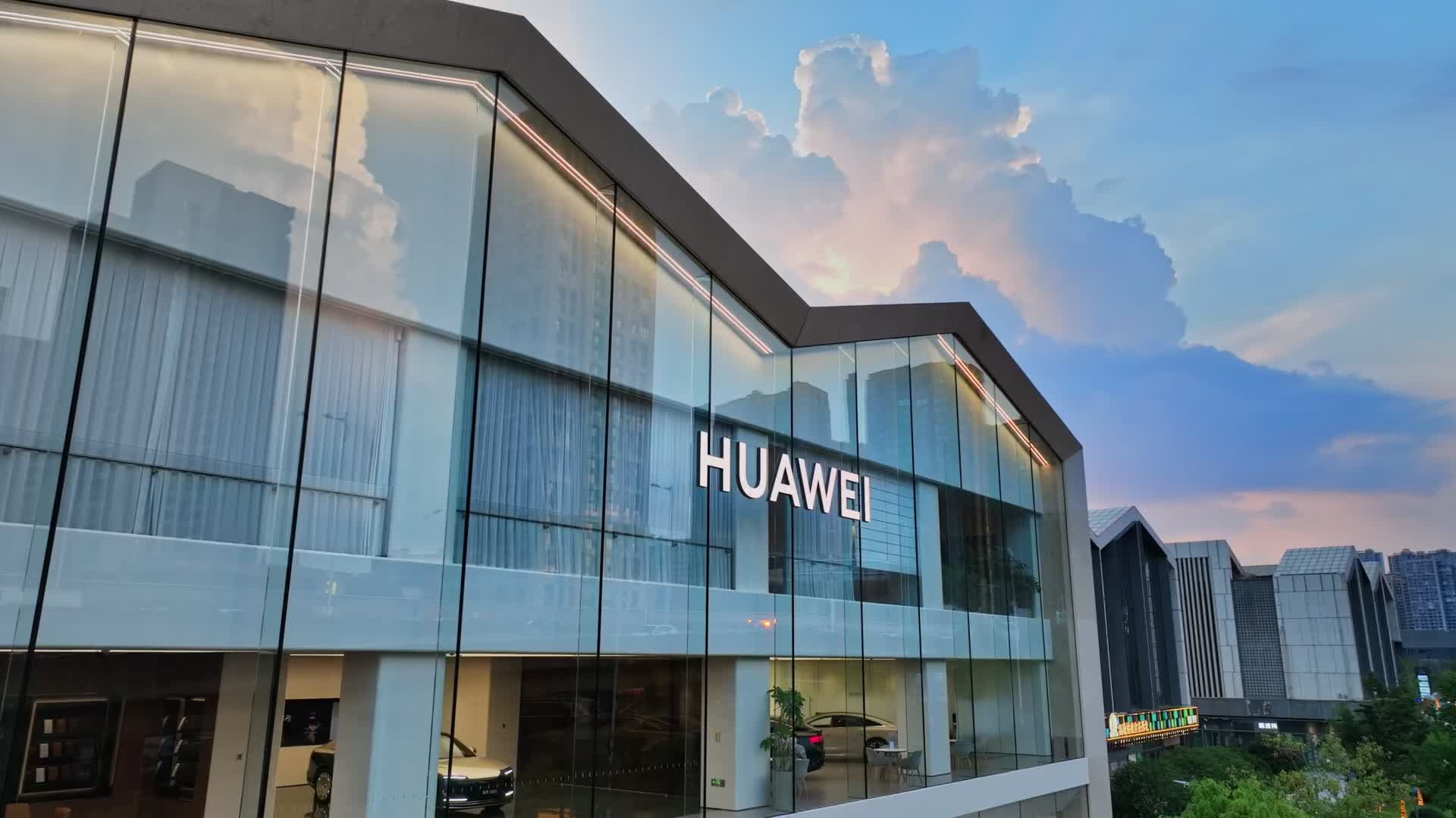 对话|华为智能生活馆·长沙溪悦荟：在理性与温度中寻求平衡