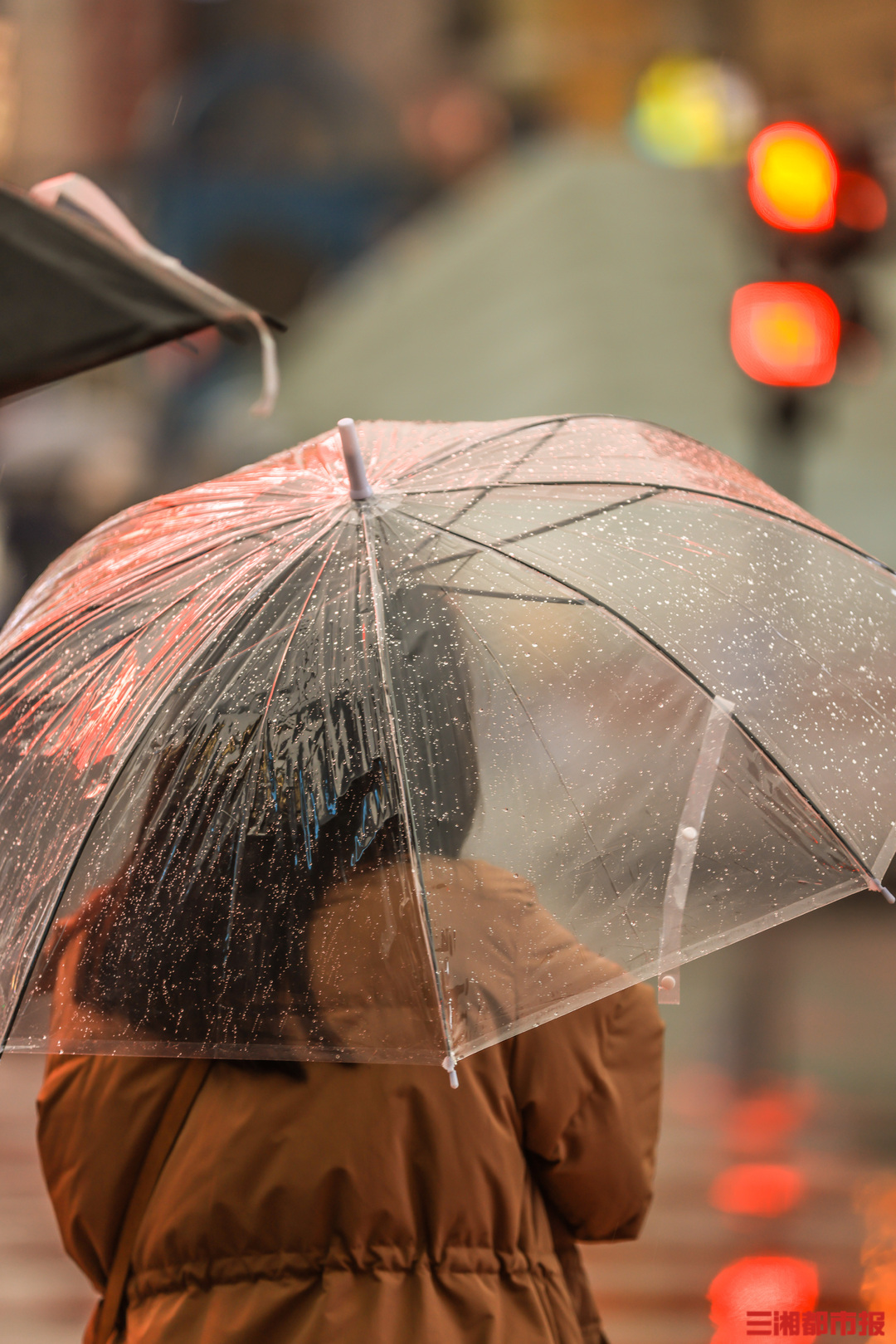 冬天雨夹雪的照片图片