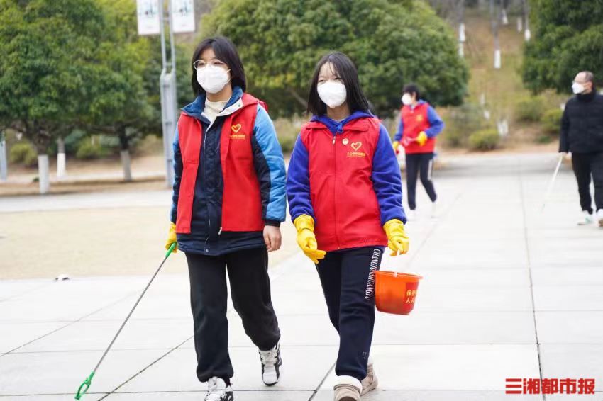 初中生志愿者活动图片图片