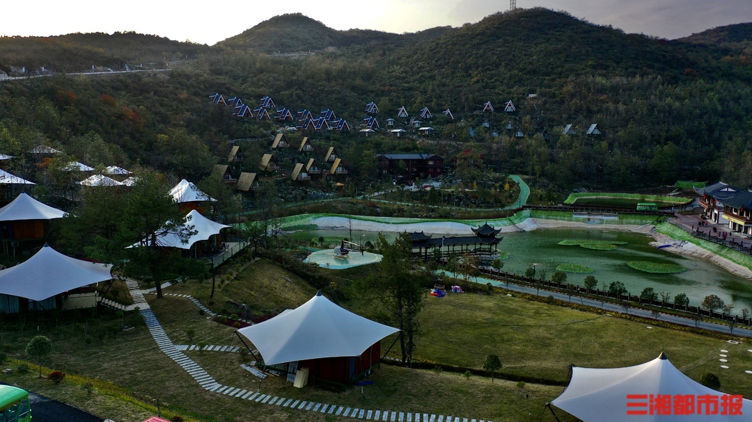 张家界七星山悬崖酒店图片