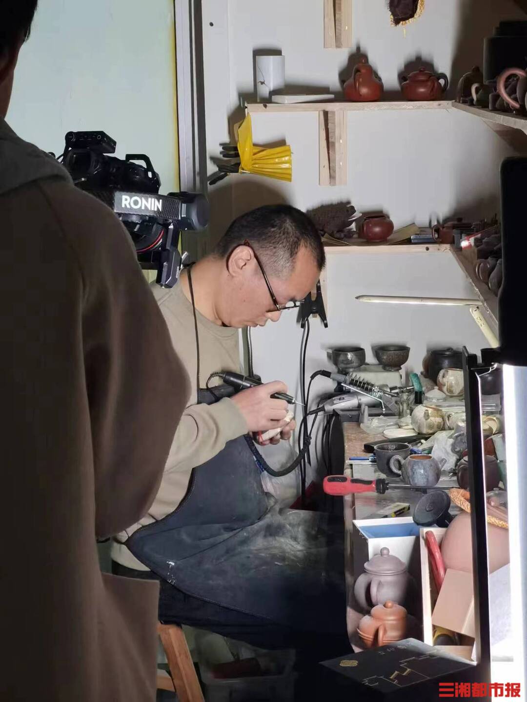 长沙“80后”瓷器修补师，10年修补了近6000个“故事”