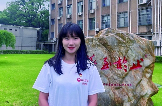 25岁姑娘王芳：从中职生到在读博士