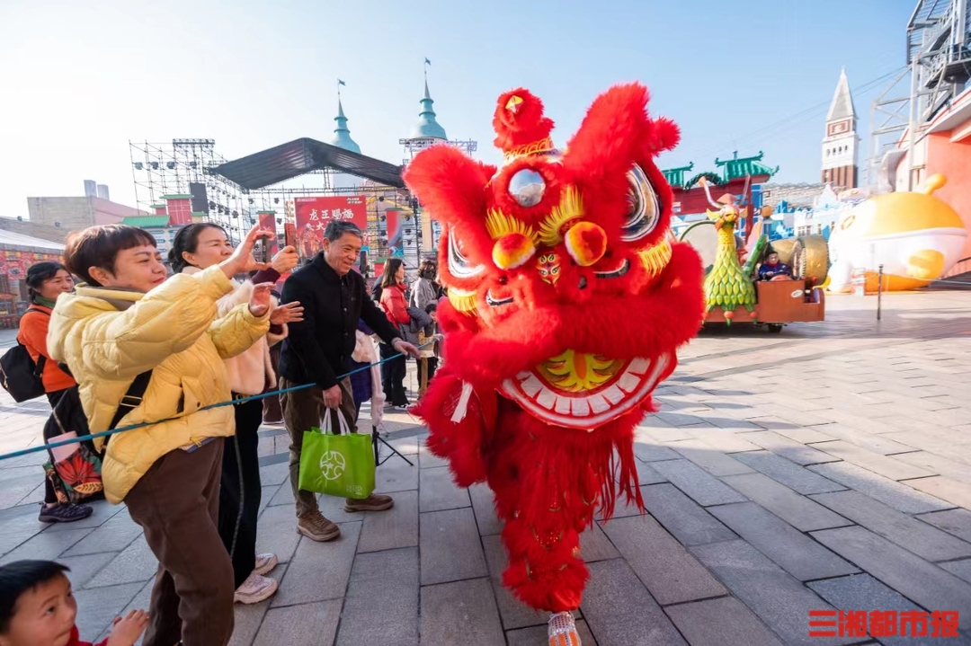 锦绣中国年丨龙年春节假期，湖南首日接待游客1734.81万人次