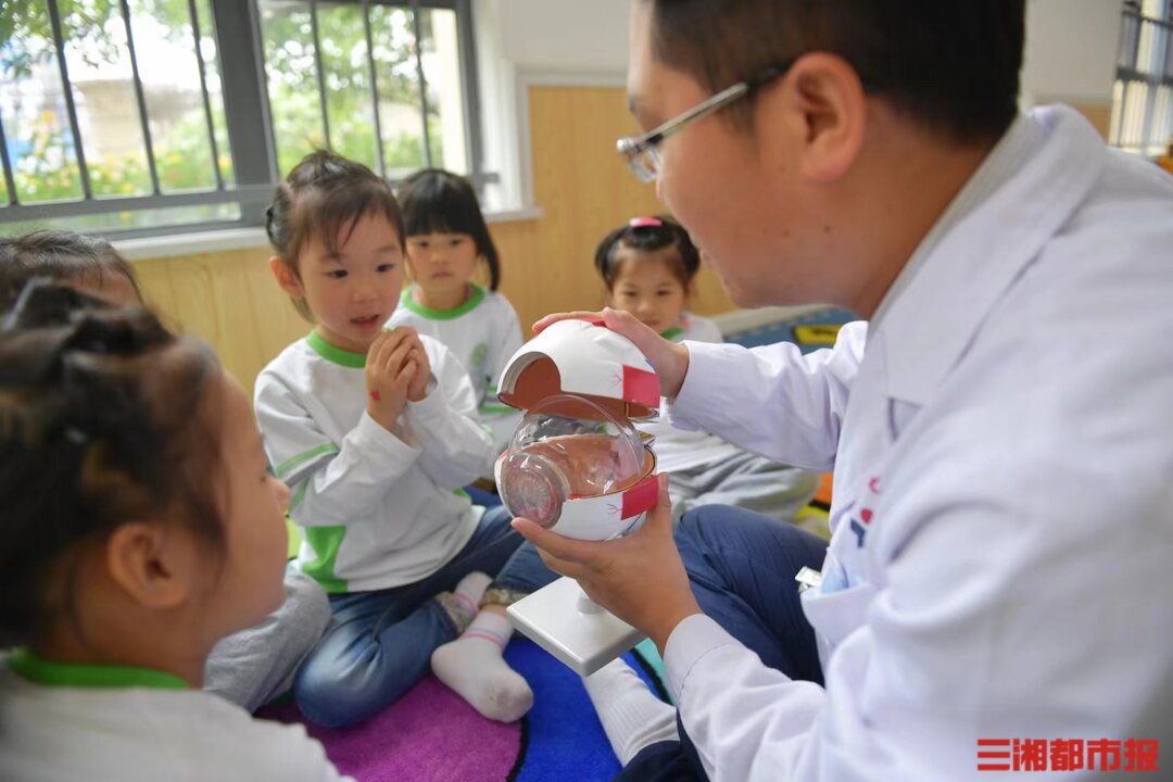 这些幼儿视力问题，家长千万别忽视，湖南省儿童医院发布筛查数据