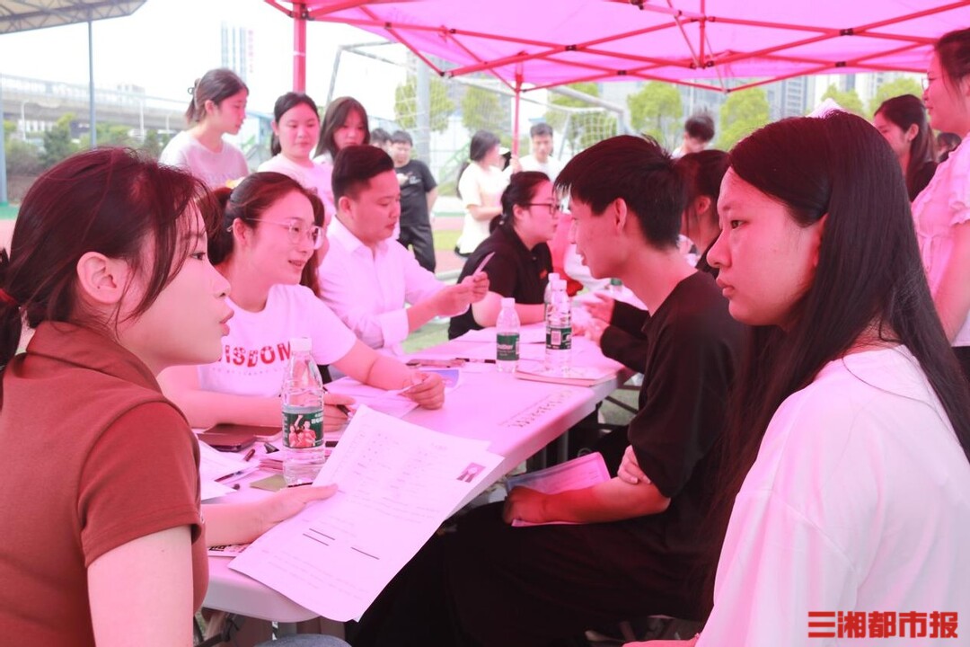 浙江传媒大学官网_浙江大学的传媒专业怎么样_浙江大学传媒学院官网