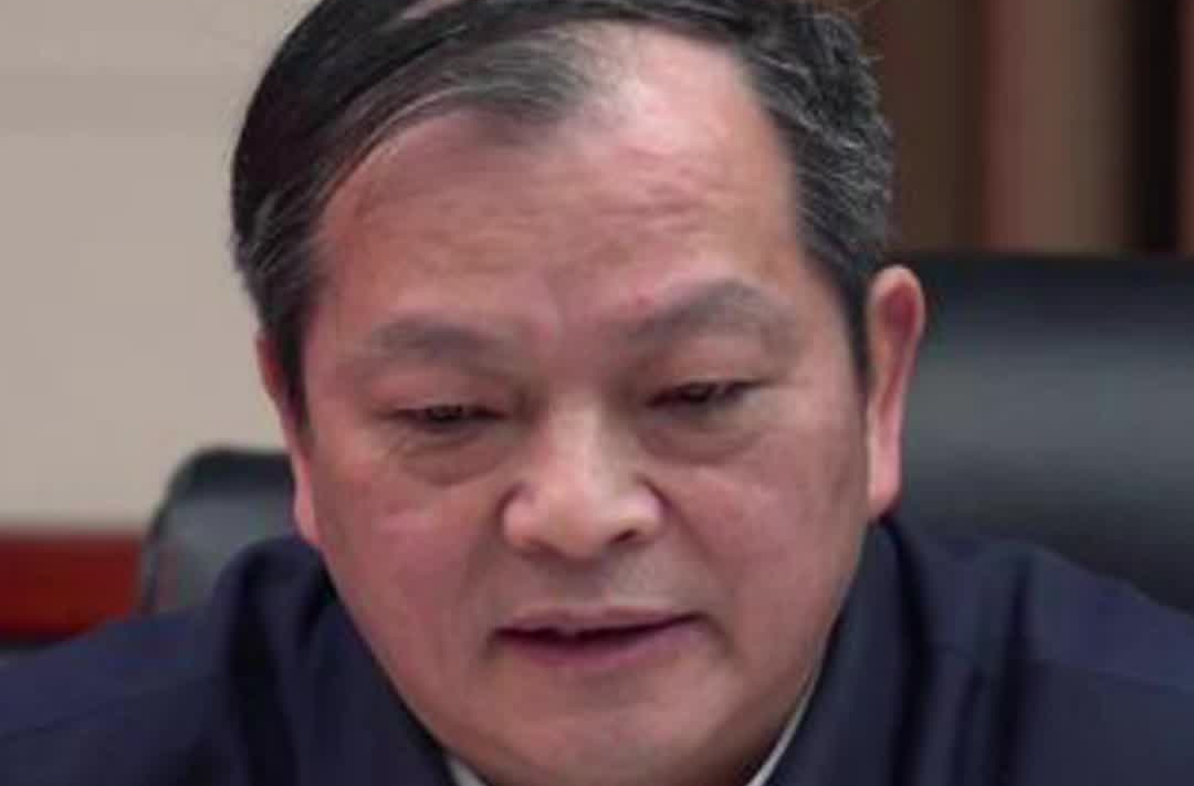 被控受贿近4千万元，胡绪阳受贿案一审开庭