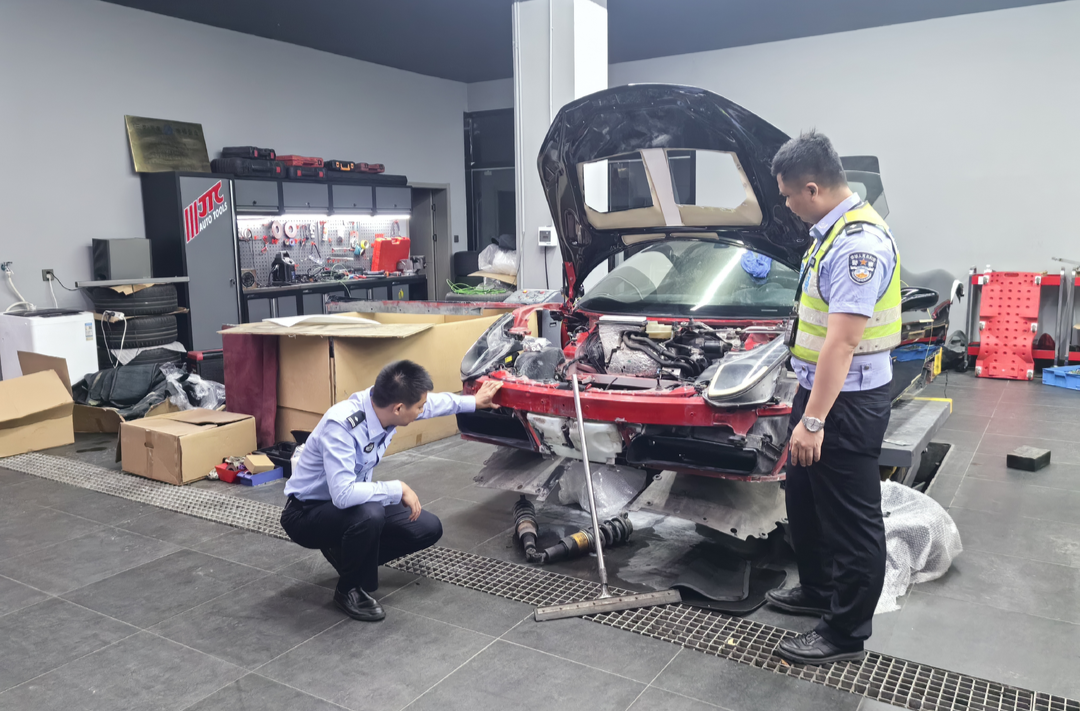 非法改装车“溯源”，长沙多家门店被查
