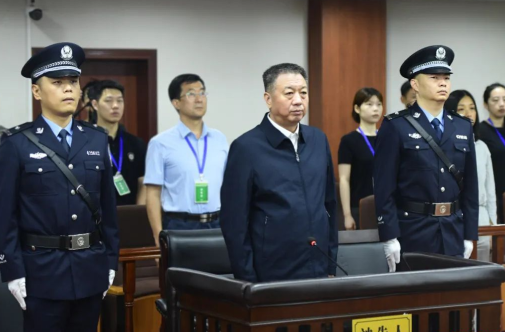 非法收受7940万余元，广东省人大常委会原副主任李春生一审获刑10年