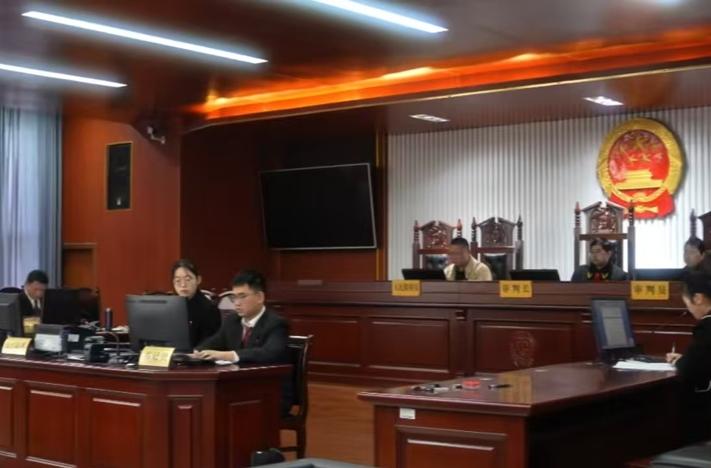 只要两台手机就能赚钱？快递小哥成为诈骗分子“工具人”
