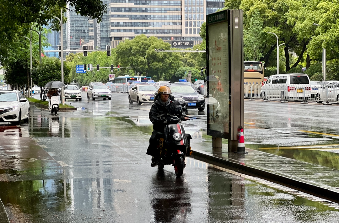 本周长沙雨日雨量偏多，气温起伏大