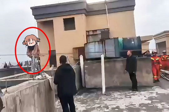 26℃｜28楼天台，民警一把拽回轻生女子