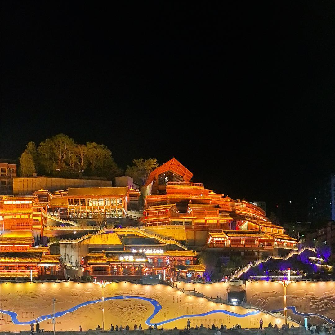 湘遇四川·廣安行丨夜泛嘉陵星河動(dòng)，四川廣安邀你五一來打卡