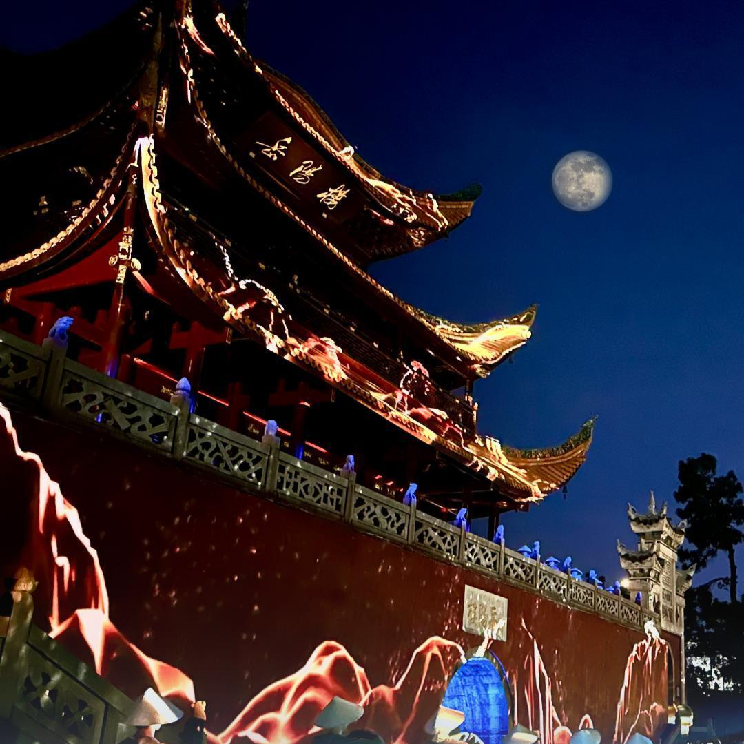探营旅发会｜夜游岳阳楼，再一次被《岳阳楼记》震撼
