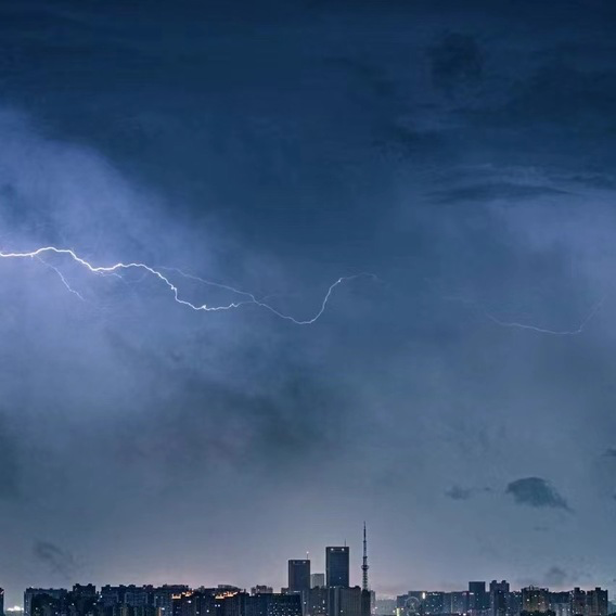 出行谨防雷电，本周长沙多阵雨或雷阵雨