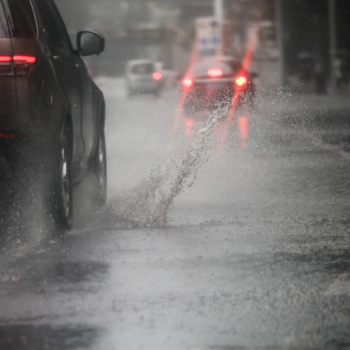长沙发布雷雨大风蓝色预警，主城区多地需严加防范