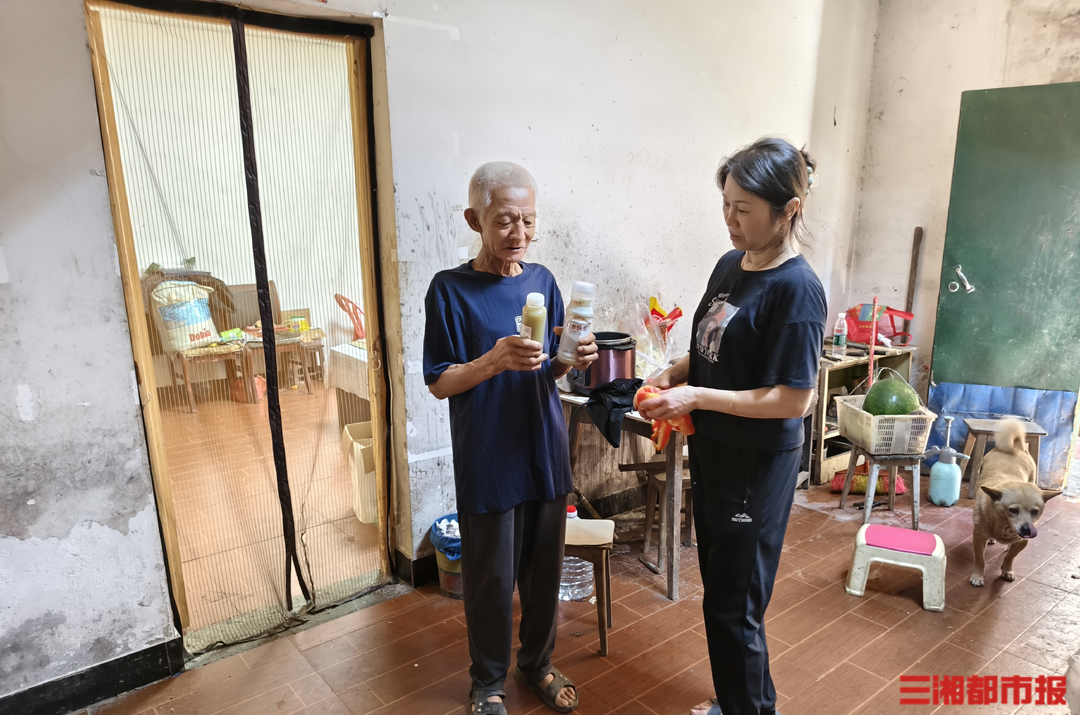 26℃丨照顧流浪老人14年，株洲米粉店女老板獲天天正能量獎