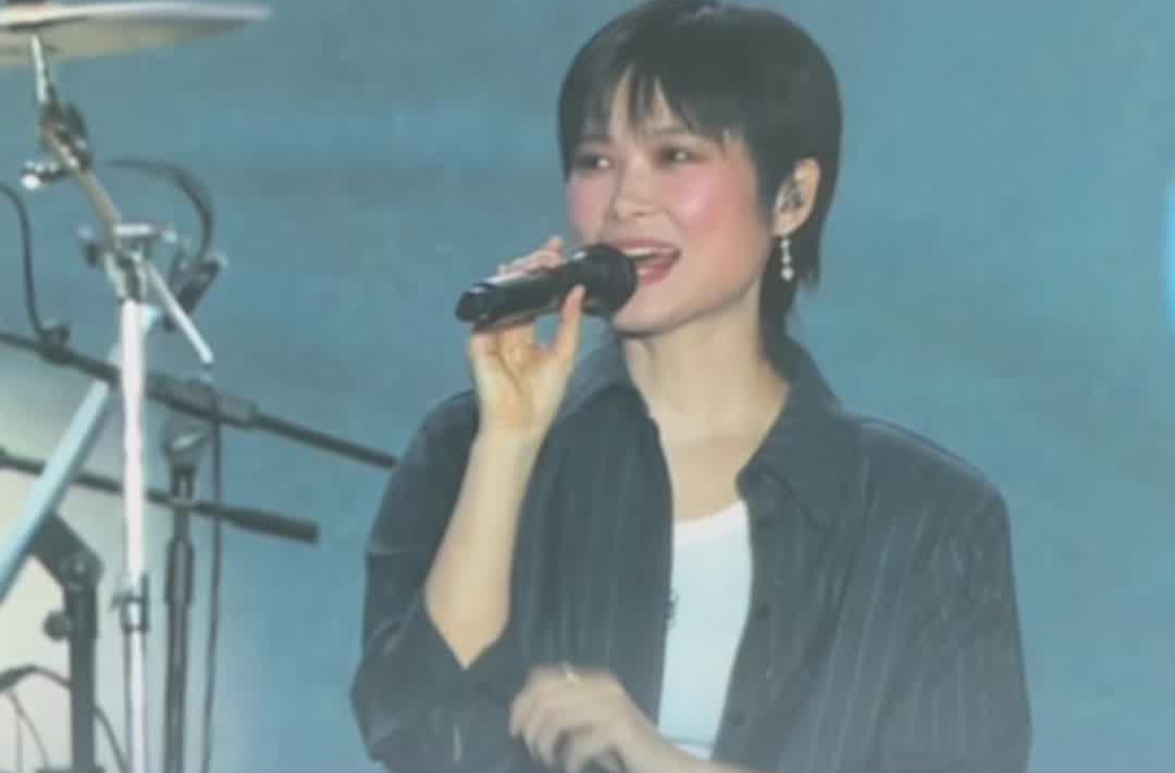 长沙音乐节李宇春演唱又飒又美，“长沙是我的第二故乡”