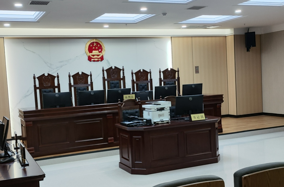 女子被打还手被处拘留，起诉公安局 法院：属正当防卫，撤销处罚 
