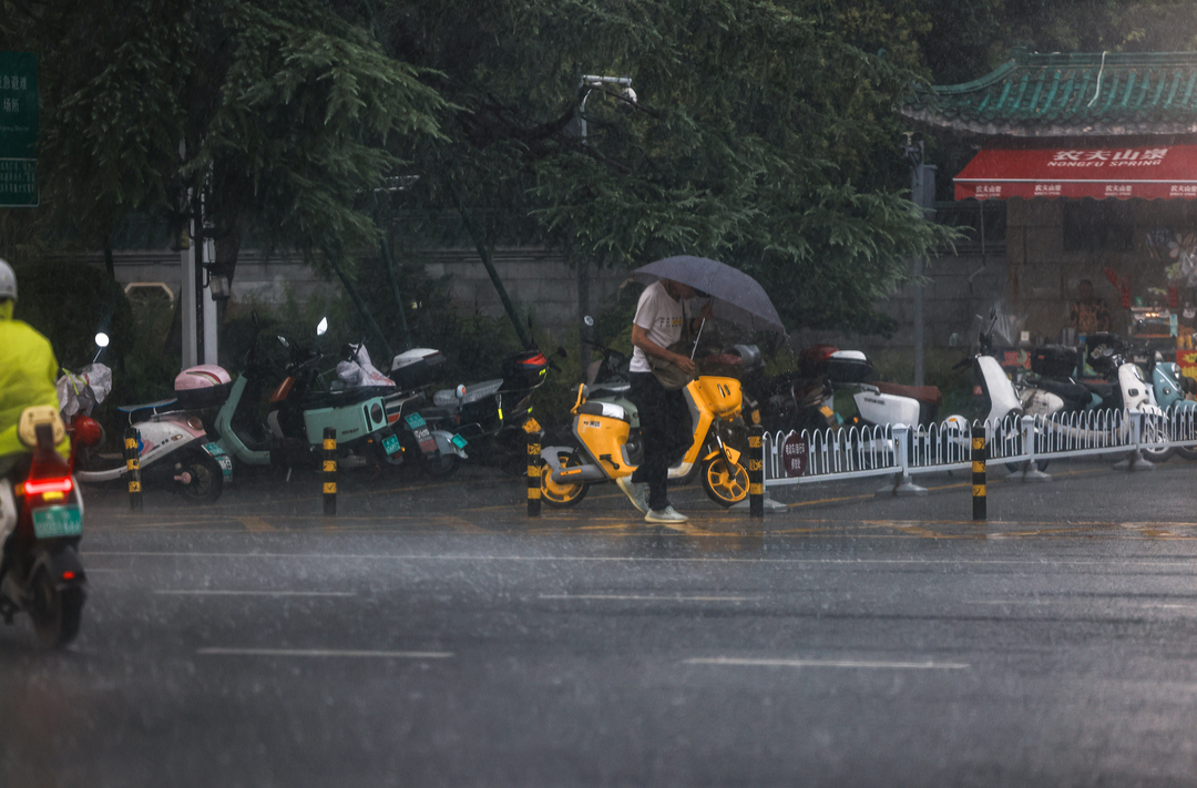 我是刘贵香 | 突然大雨