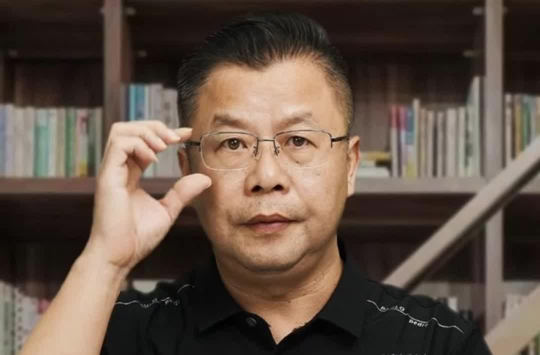 軍哥說(shuō)新聞｜校園霸凌？鞭刑！我們能“抄作業(yè)”嗎
