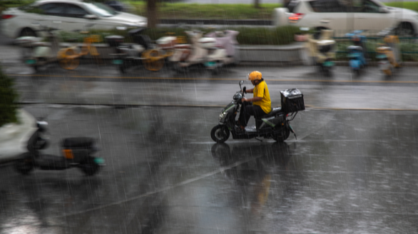 我是劉貴香丨突然大雨
