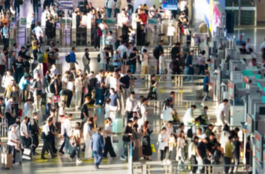 国庆中秋假期第四天,广铁预计加开旅客列车140趟|嗨FUN十一