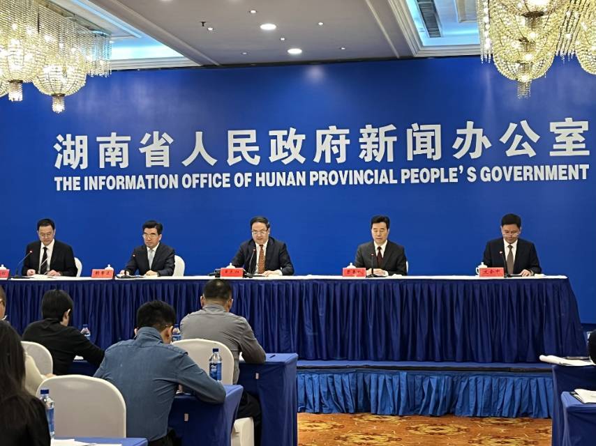 “十四五”以来，湖南全省居民人均可支配收入年均增长6.4%，预期寿命较2020年增长了1岁以上