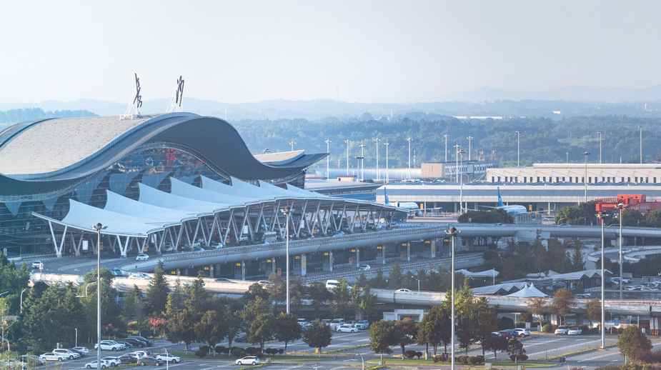 急客服务要收200元？长沙黄花机场回应：符合有关规定，去年已实施