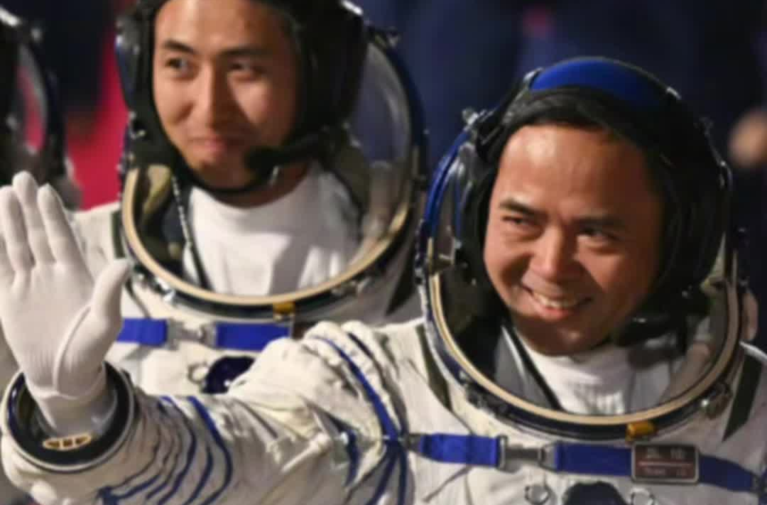 神舟二十一号今夜出征,湖南伢子张陆任指令长再探苍穹