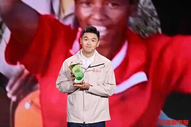 湖南日报社三湘都市报记者曾冠霖获全国第十二届“好记者讲好故事”十佳选手