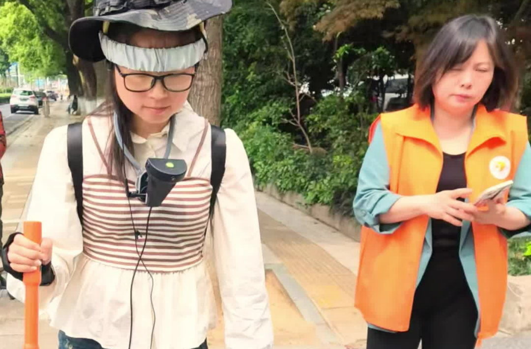 远程导盲系统守护，视障人士自由出行有了安全陪伴