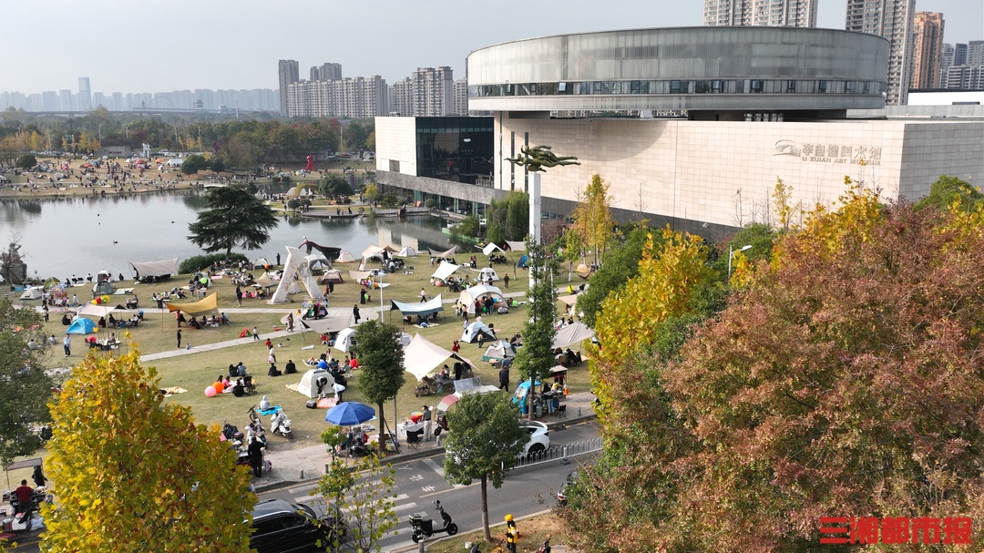 达瞰 |  和阳光一起露营