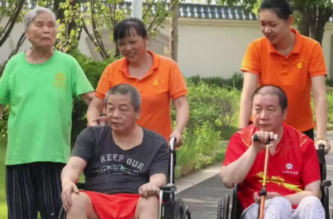 紧急情况1小时内上报，湖南出台养老机构重大事项报告新规