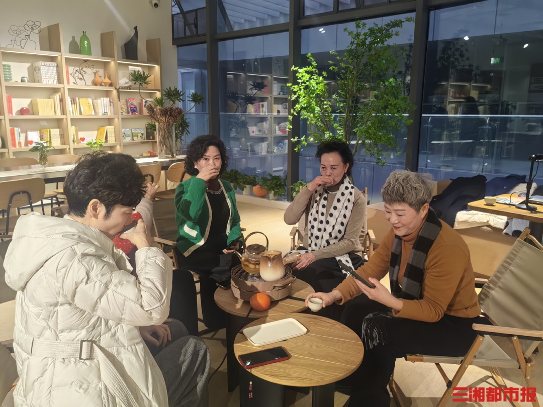 数字食堂10元能吃好，邻里中心成“社区客厅”……长沙智慧社区服务“圈粉”