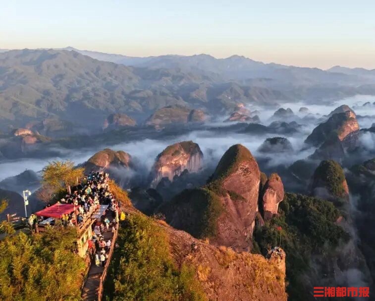 沉浸式游山玩水！国庆假期“大张家界”带火湖南生态游