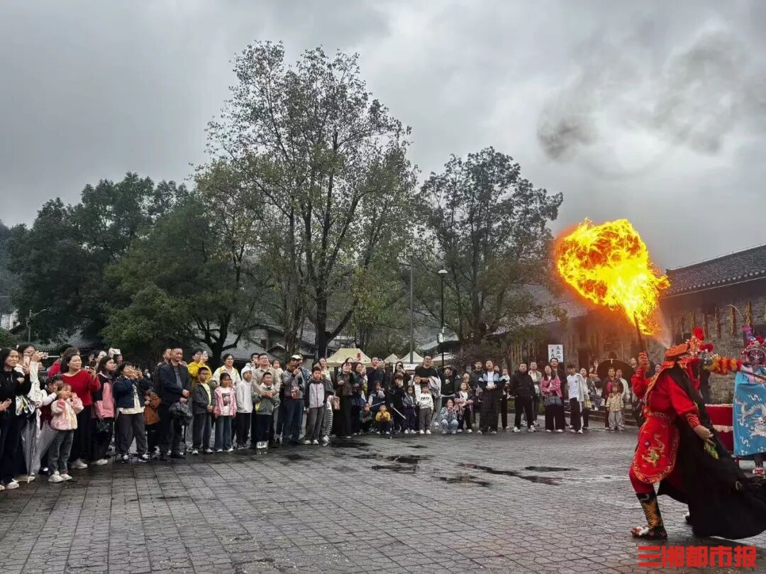 老外也爱“奔县游”，湖南小城藏不住了