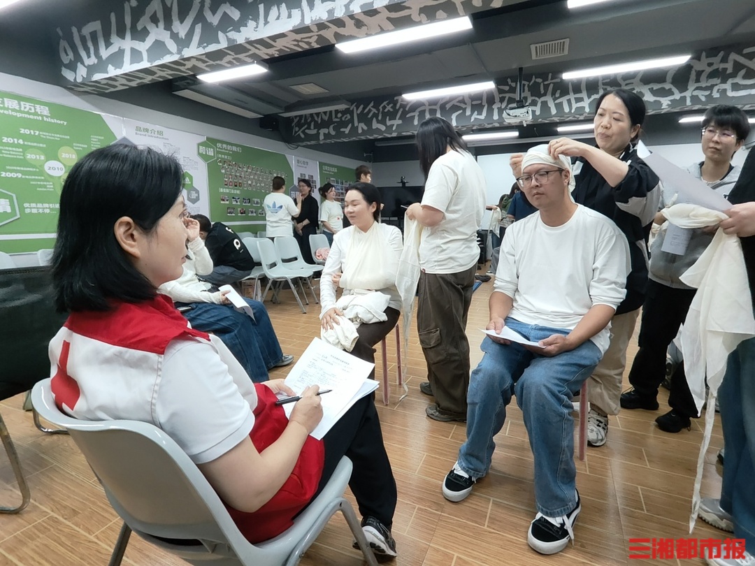 救护培训进企业,员工集体解锁“救命技能包”