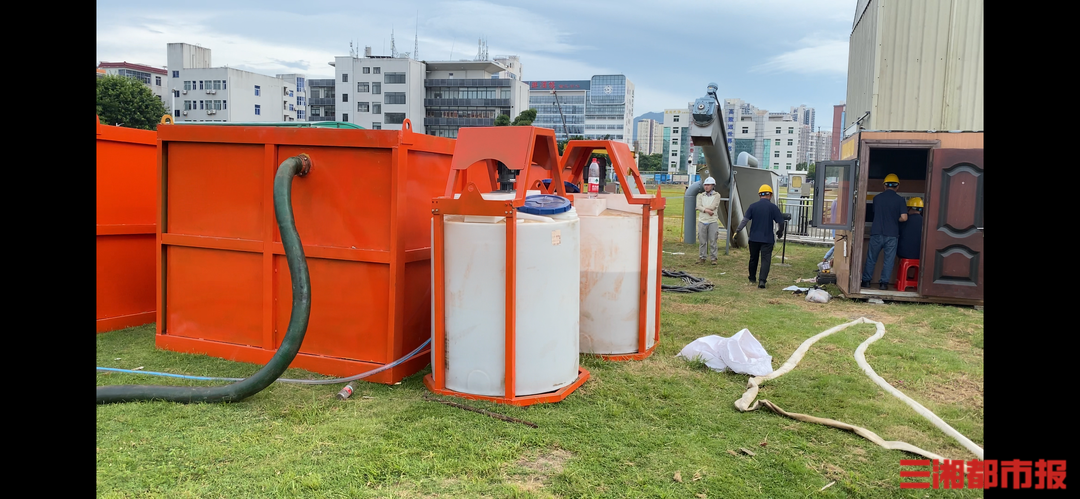 告别管网“人工掏泥”,智能机器人下井清淤|湖南新智造