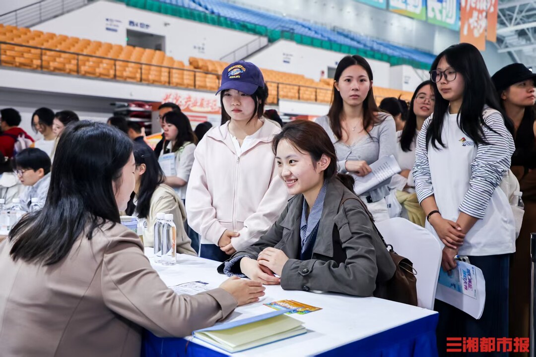 教育部“百校学子地方行”走进长沙！4000英才寻机遇，星城2万余个岗位“迎客”